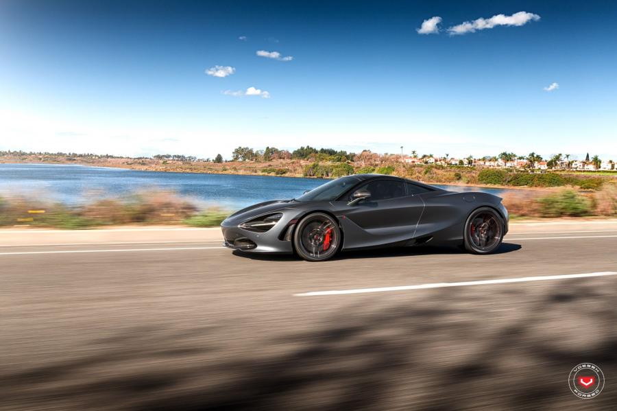  McLaren 720S on Vossen Wheels (M-X3) 2018 года  (фото 2 из 14)